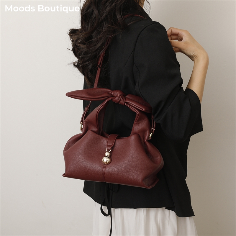 Luxury Bags Consignment - バタフライデザインの高級デザイナーハンドバッグ女性用ソリッドカラーショルダークロスボディホーボーバッグ2026最新トレンドトップハンドルバッグ