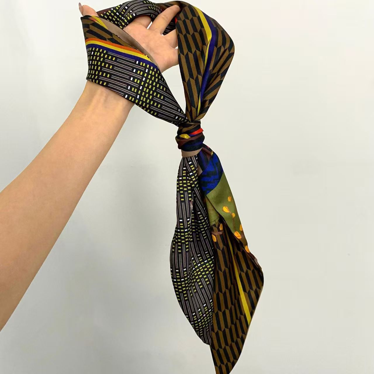 高級プリントロングヘアリボンベベルシルクスカーフ女性ネクタイ - Luxury Bags Supplier のレビューと価格