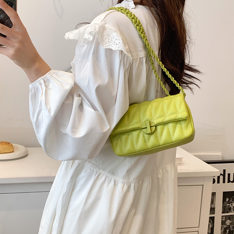 女性用モッズ刺繍チェーンクロスボディバッグ,ラグジュアリー, - Luxury Bags Consignment のレビューと価格