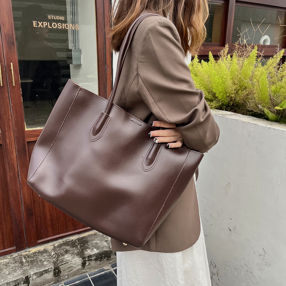 女性のための革のトートバッグ,良質,シンプル,大容量,正方形 - Luxury Bags Supplier のレビューと価格