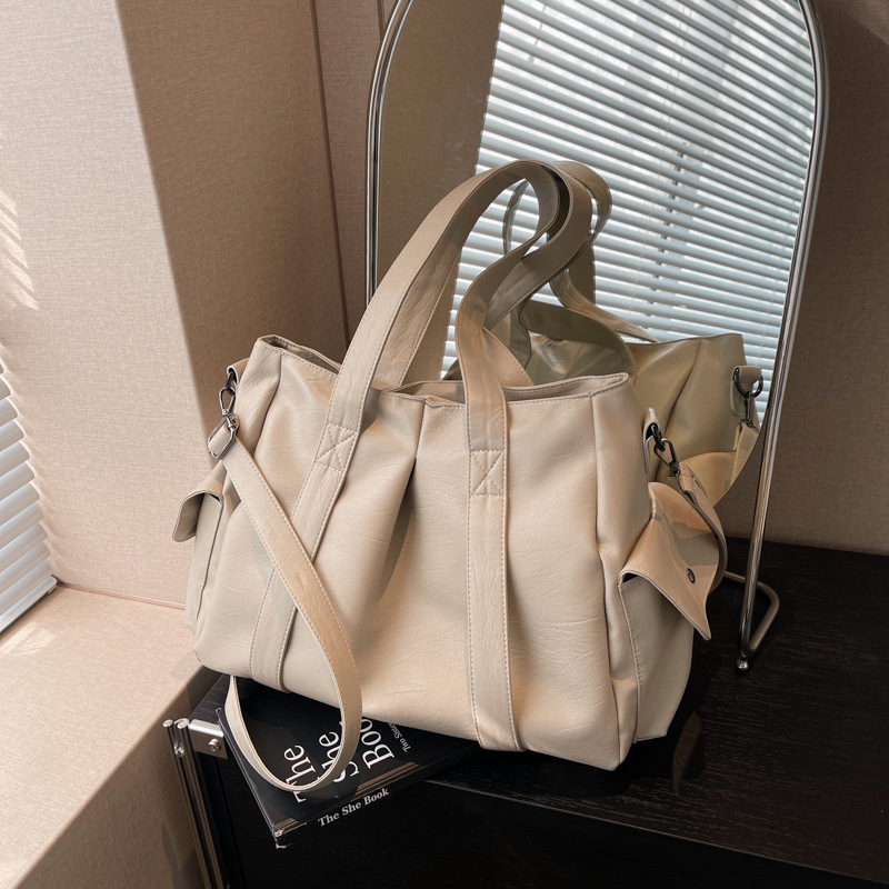 Cgcbag-女性用ソフトレザーショルダーバッグ,女性用ラー - Luxury Bags Supplier のレビューと価格