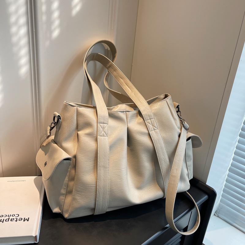 Cgcbag-女性用ソフトレザーショルダーバッグ,女性用ラー - Luxury Bags Supplier のレビューと価格