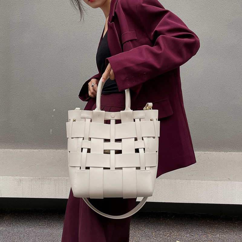 カスタムイニシャル本革トートバッグ女性の高級デザイナーハンド - Luxury Bags Supplier のレビューと価格