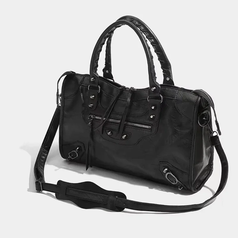 欧米風ファッションリベット付き大容量ピローバッグ、ボウリング - Luxury Bags Vip のレビューと価格